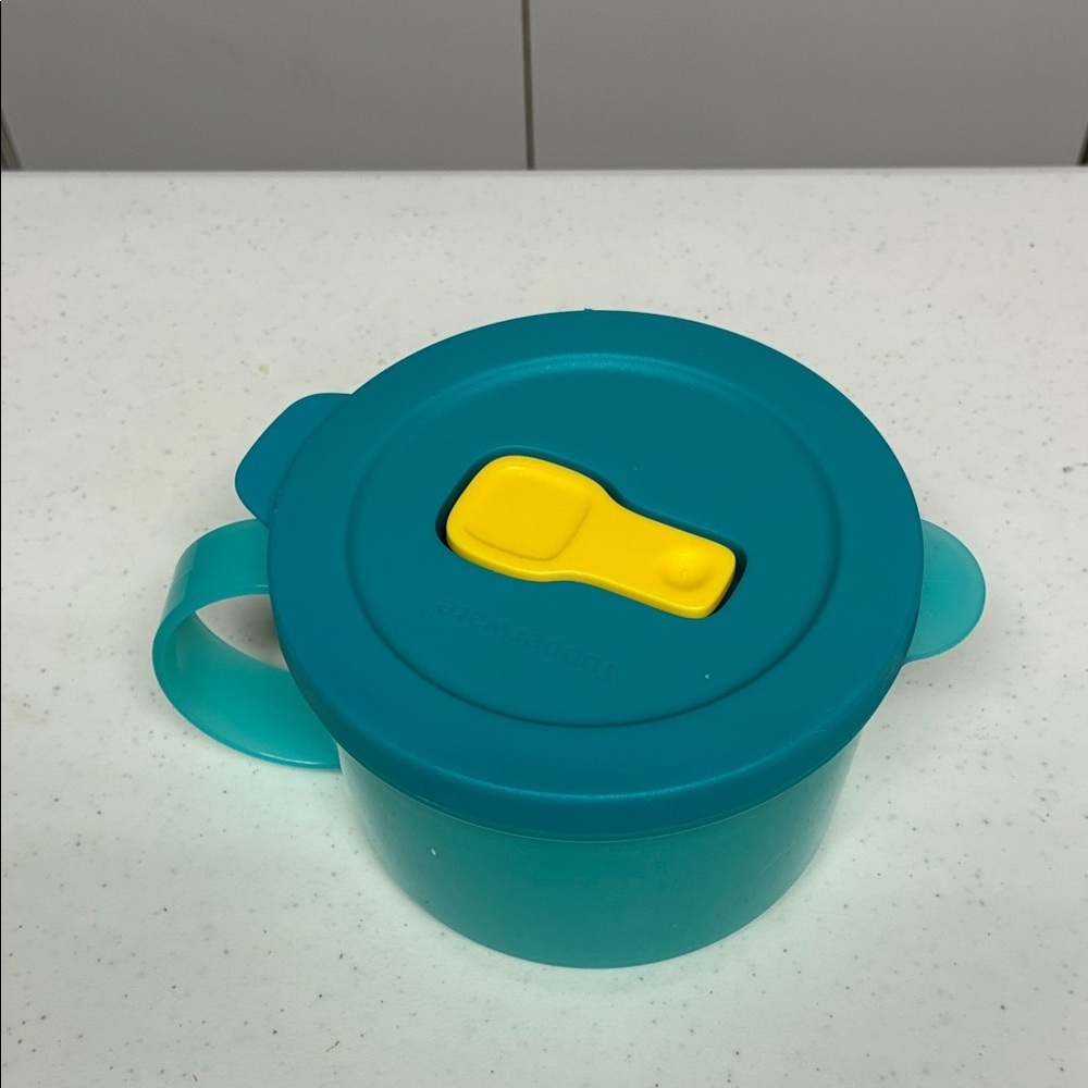 Vintage Tupperware Heat N Serve Mug Soup Chili Microwave Reheatable 16 oz